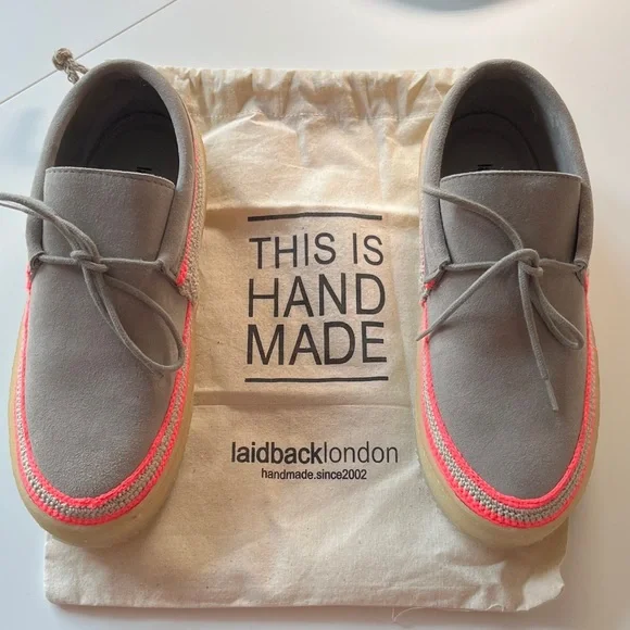 Laidback London Komo Crochet Moccasin Fossil Neon Pink Gray Moccasins Pink Trim - Picture 2 of 7